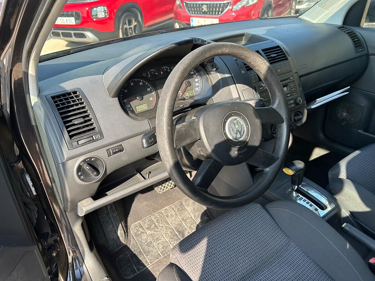 VOLKSWAGEN POLO ADVANCE 1,4 AUTO SPANISH LHD IN SPAIN 125000 MILES SUPERB 2005